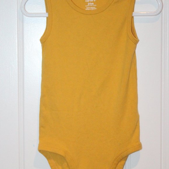 4/$20 🏷 Carters Sleeveless Onesie Size 24m - Picture 2 of 2